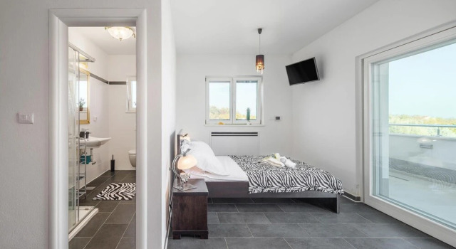 Awesome Home In Liznjan, Забронировать Отель Отели Лижнян с парковкой, Парковка
