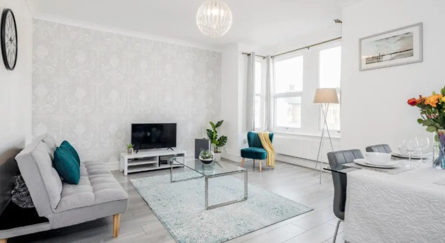 Luxury Apartment 2bed & Parking - East London - by Damask Homes, Varaa Huoneisto Asunnot kohteessa Merseyside, Huoneisto