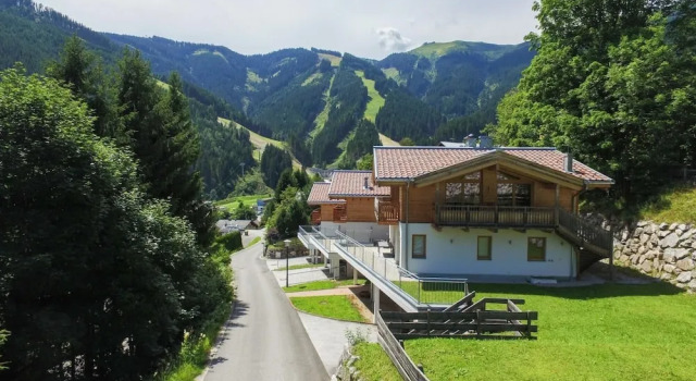 Коттедж Ski Chalet Jim 300 m From ski Lift