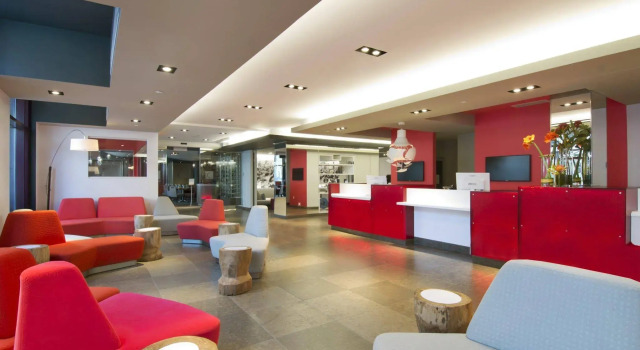 Novotel Montreal Centre
