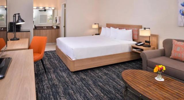 Трёхместный номер Standard La Fuente Inn & Suites
