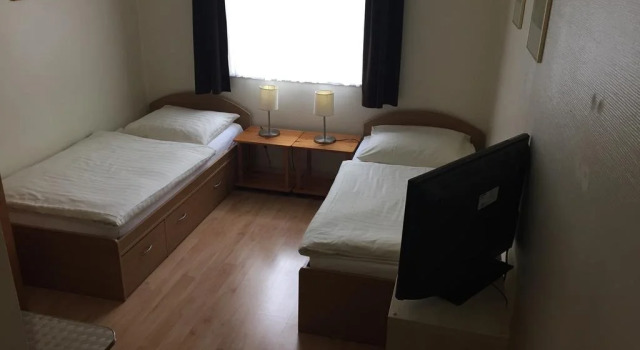 Hotel Restaurant Zagreb, Забронировать Отель Holweide Кельн