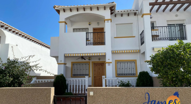 La Cinuelica R14 1st flr apt overlooking pool L182, Забронировать Апартаменты/квартира Ориуэла Валенсийское сообщество