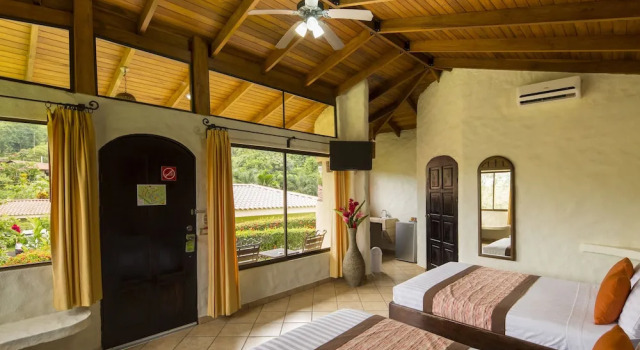 Номер Deluxe Arenal Volcano Inn