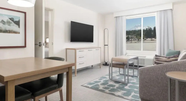 Люкс c 1 комнатой с видом на горы Homewood Suites By Hilton Puyallup Tacoma
