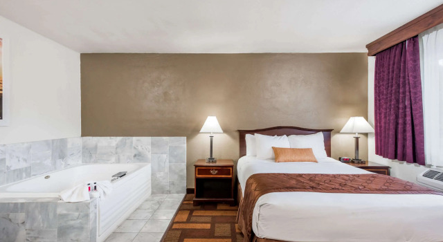 Days Inn & Suites by Wyndham Lodi