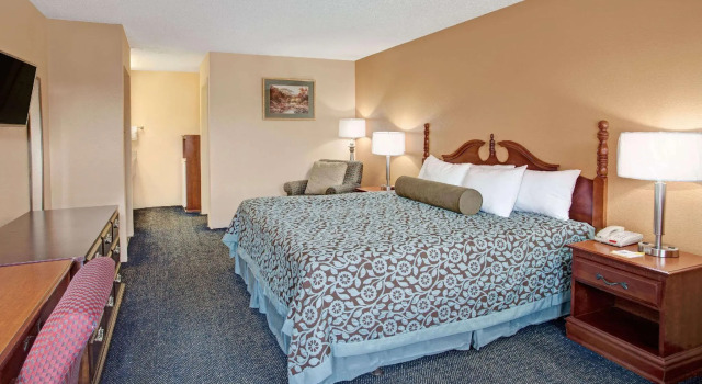 Двухместный номер Standard Days Inn by Wyndham Marietta White Water