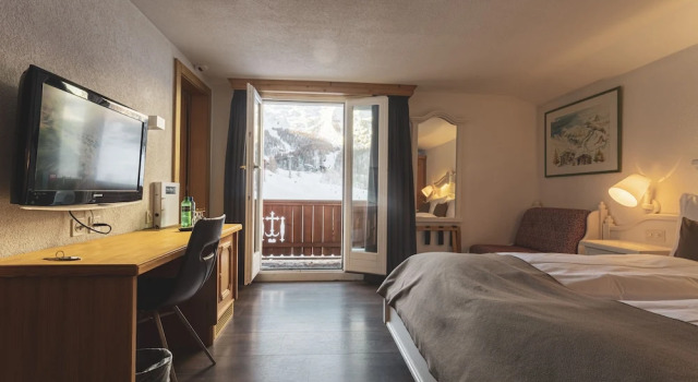 Семейный номер Standard с 2 комнатами с балконом и с видом на горы Hotel THE LARIX ski-in ski-out