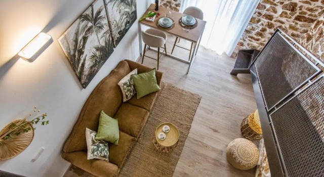Original Mediterranean 153