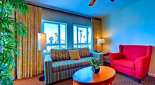 Номер Standard с 2 комнатами Club Wyndham Oceanside Pier Resort