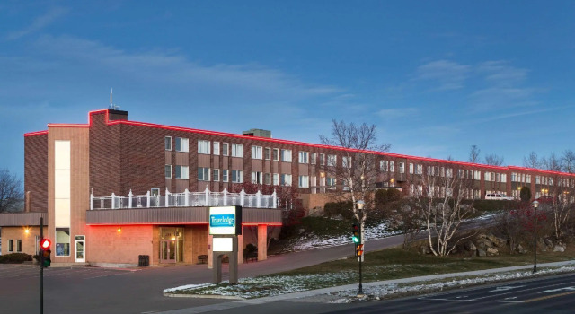 Кровать в общем номере Travelodge by Wyndham Baie Comeau