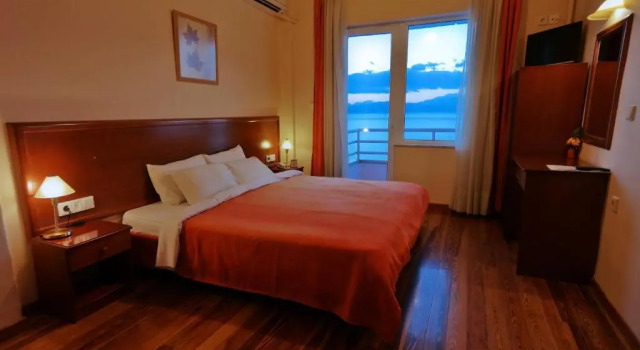 Hotel Excelsior, Rezervovat Hotel Loutraki 