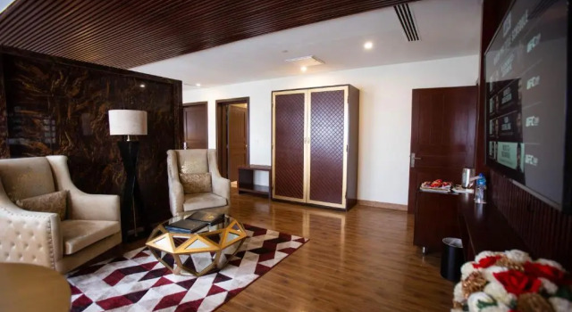 Люкс Nine Tree Luxury Hotel & Suites