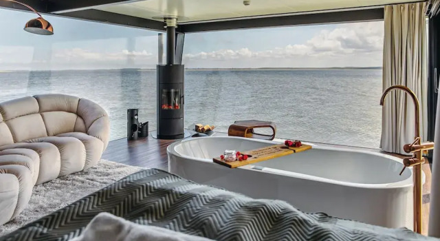Апартаменты Deluxe HT Houseboats