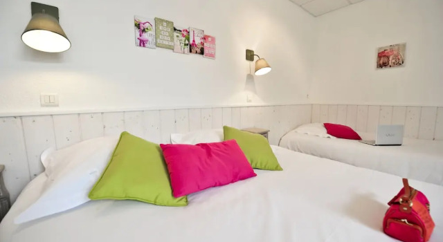 Двухместный номер Standard с балконом Amadour Hôtel