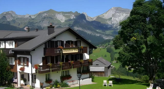 Gade Lodge
