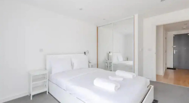 Двухместные апартаменты с балконом Vibrant 1BD Flat w/ Private Balcony, Camberwell!