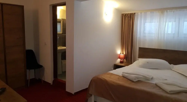 Cabana Fulg De Nea, Rezervovat Hotel Hotely v Prahova Valley s parkováním, Parkování