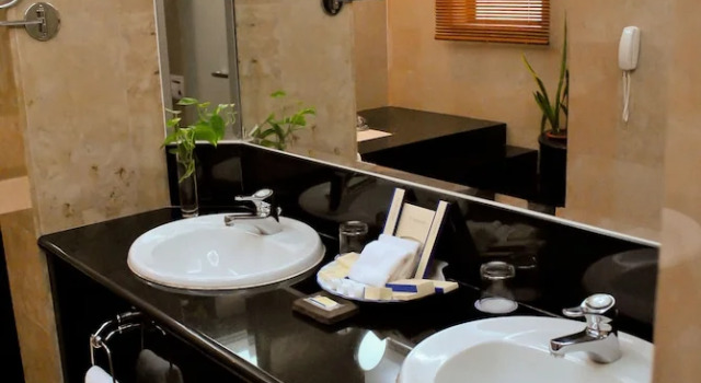 Люкс Deluxe с балконом Le Grandeur Palm Resort Johor