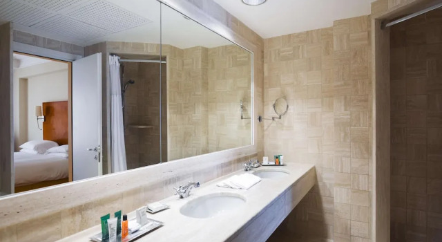 Двухместный люкс Executive Hilton Rome Airport