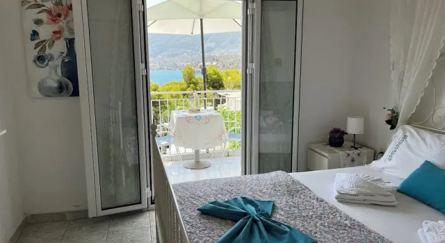 Апартаменты Classic с балконом Lions Poros Apartments