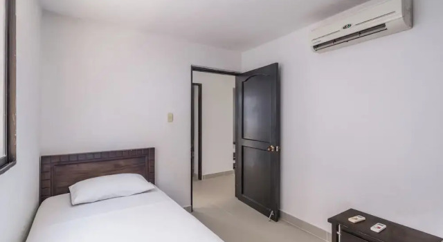 Семейные апартаменты Aparta Hotel Roca Marina