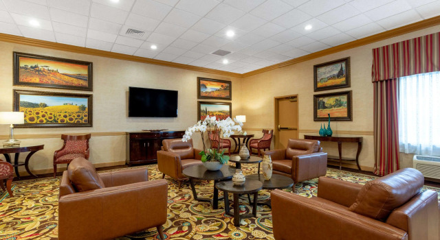 Hawthorn Extended Stay by Wyndham West Palm Beach Airport
