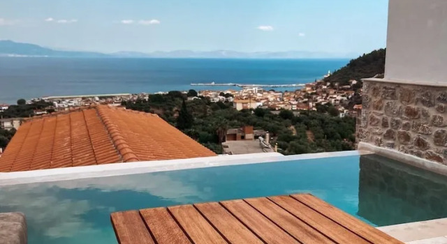 Номер Standard Mani Luxury Suites and Studios in Gytheio with Private Pools