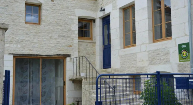 Gîte Balnot-sur-Laignes, 5 pièces, 10 personnes - FR-1-543-170, Buchen Sie Hotel Balnot-sur-Laignes 