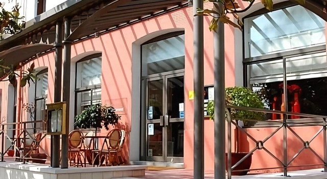 Hotel Saint Roch, Забронировать Отель Отели Ла-Рош-Позе с парковкой, Парковка