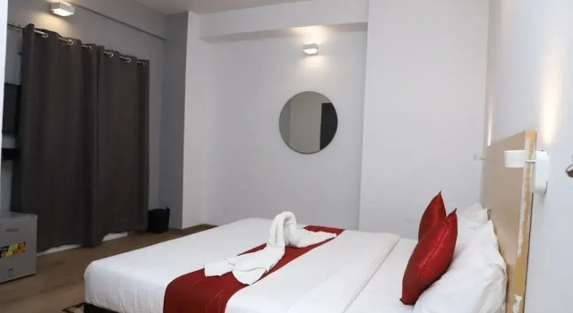 Hotel Aarkay Palace