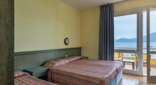 Двухместный номер Standard с видом на озеро Hotel Internazionale