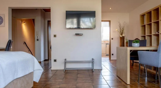 Helles Apartment mit eigenem Stellplatz, Забронировать Апартаменты/квартира Апартаменты Мюльхайм-на-Руре, Апартаменты/квартира