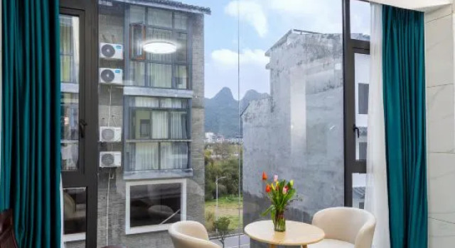 Люкс Superior Poly Hotel (Yangshuo Impression of Liu Sanjie Scenic Spot)