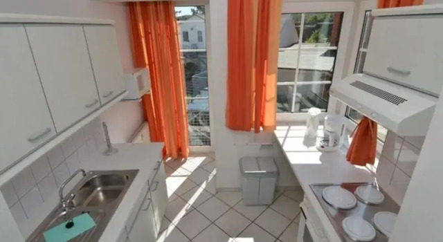 Haus Granitzblick - Apt. 12, Забронировать Апартаменты/квартира Отели Остзебад-Зеллин с парковкой, рядом с Зеллинский музей янтаря, Парковка