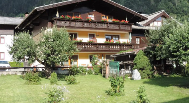 Gästehaus Schernthaner, Rezerwuj Hotel Hotele w Salzburg z parkingiem, Parking
