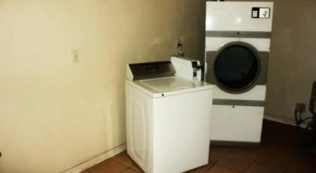 Super 8 Fresno, Buchen Sie Hotel Fresno Kalifornien