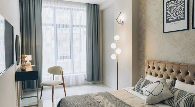 Lev bir, Réserver Hôtel Hôtels à Bakou avec parking, près de Place Azadliq, Parking