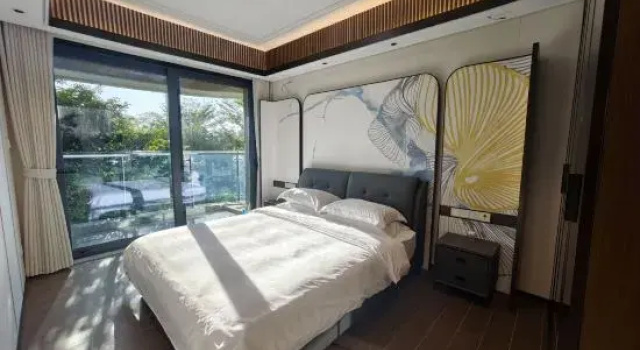 Люкс Luxury с 3 комнатами с балконом и с видом на сад Slow Seaview Hotel (Nanshan Temple Yazhou Bay)