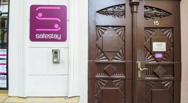 Кровать в общем номере (женский номер) Safestay Prague Charles Bridge