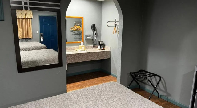 Четырёхместный номер Standard Relax Inn Ashdown