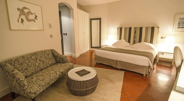 Hotel****Spa & Restaurant Cantemerle, Забронировать Курортный отель Ванс Приморские Альпы