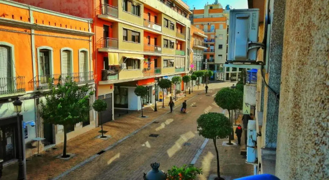 Apartamento y Parking en pleno CENTRO, DAMAS, Забронировать Апартаменты/квартира Отели Уэльва с парковкой, рядом с Музей Уэльвы, Парковка