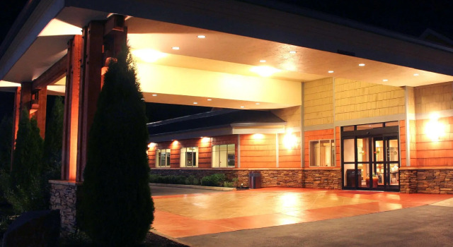 Люкс Deluxe Best Western Snowcap Lodge