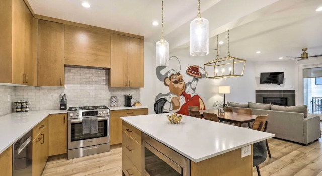 Апартаменты 3-story Provo Townhome: 1 Mi to Byu!