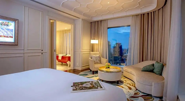 Двухместный Studio Suite Executive Hotel Des Arts Saigon Mgallery Collection