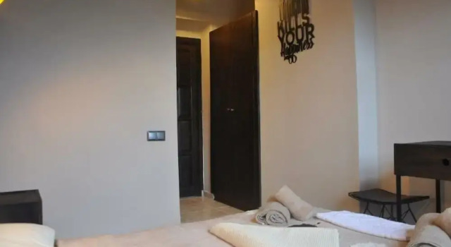 Трёхместный семейный номер Standard Derin Luxury Hotel