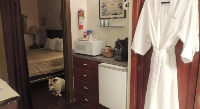 Номер Deluxe The Whispering Pines Inn