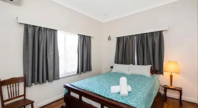 Busselton River Cottage with WiFi, Buchen Sie Ferienhaus Busselton 