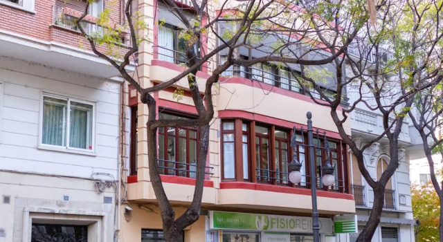 A Casa Martínez B&B, Забронировать Отель «постель и завтрак» Эшампле 